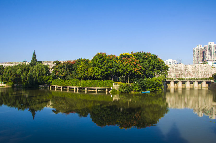 东水关景色